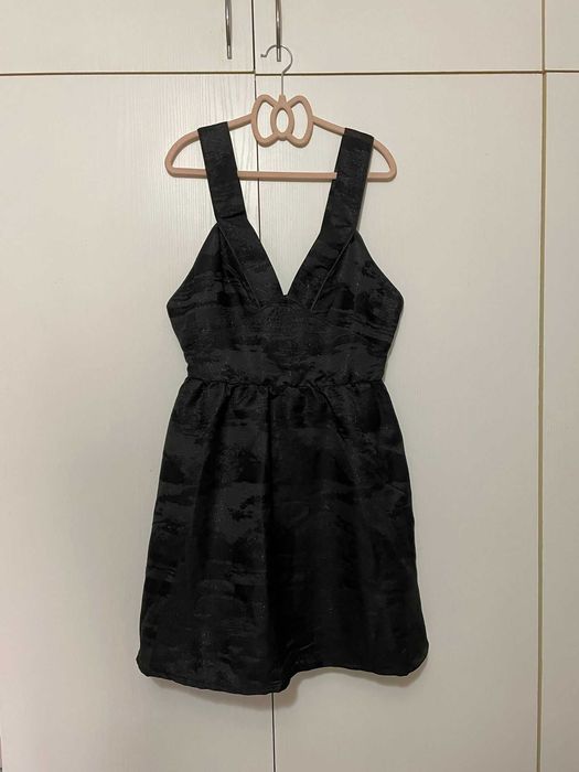 Rochie H&M marimea 40 NOUA!!