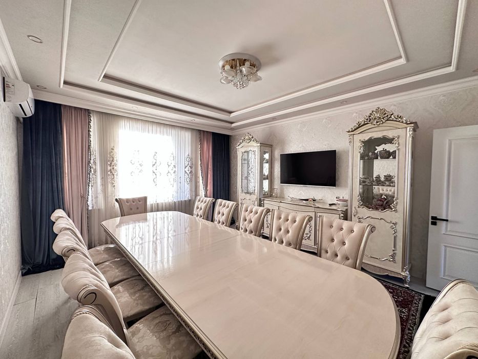 Қулей локацияда 2 қаватли ховли уй сотилади