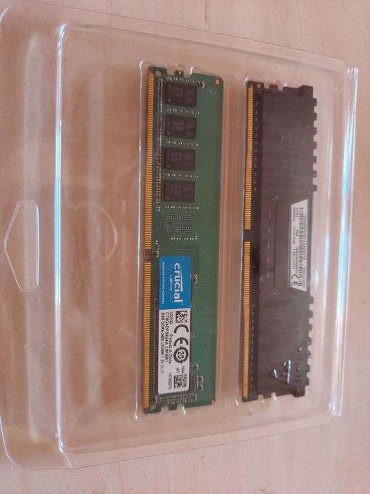 DDR4 UDIMM 2x8 GB 2400
