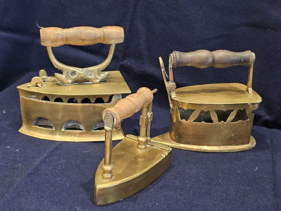 Антикварни ютии - 3 броя