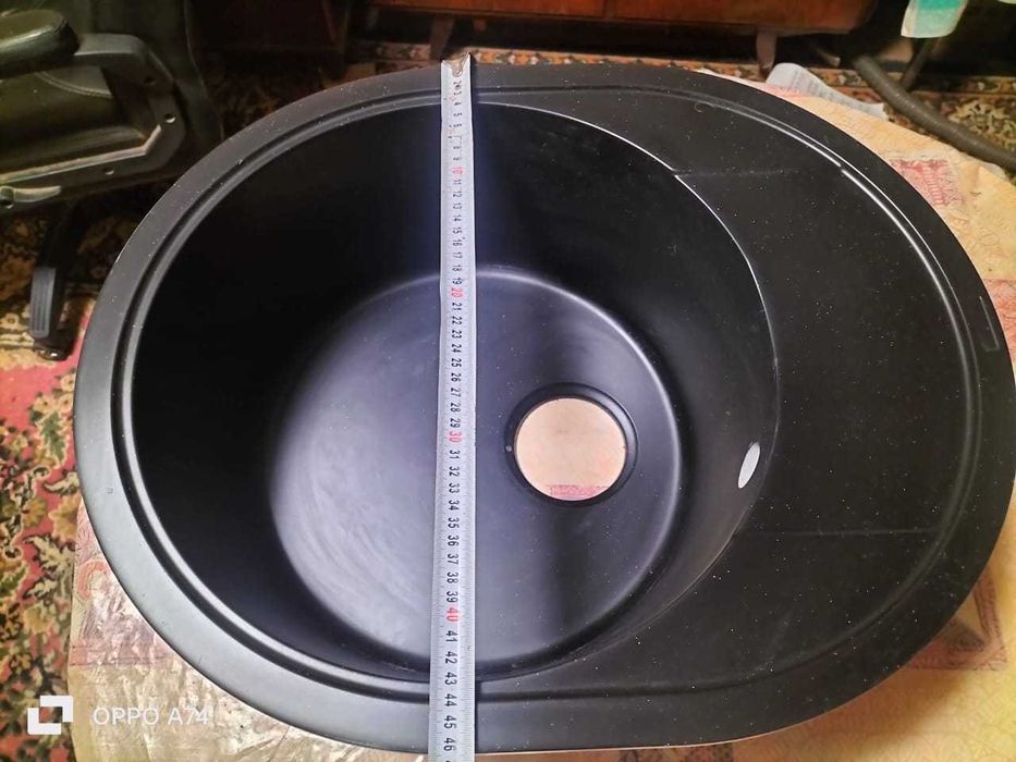 Продам кухонную мойку.