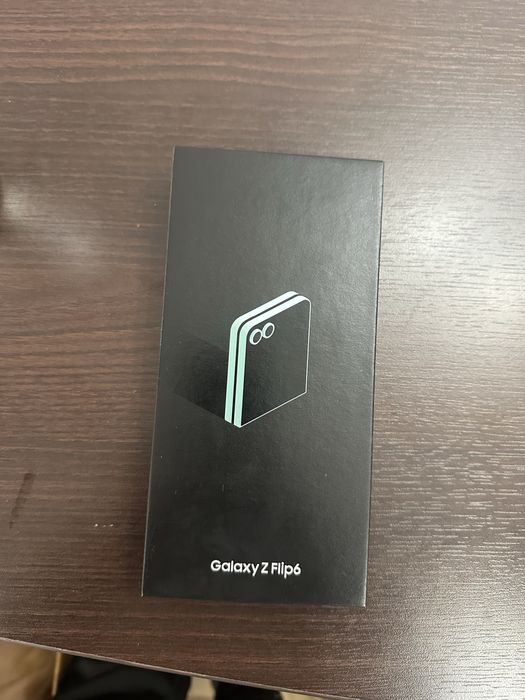 Samsung Galaxy Z Flip6