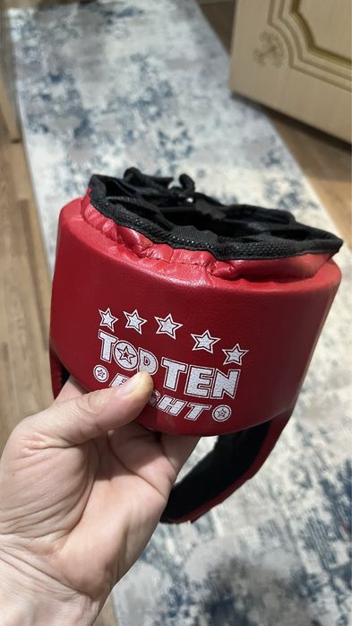 Продам шлем боксерский