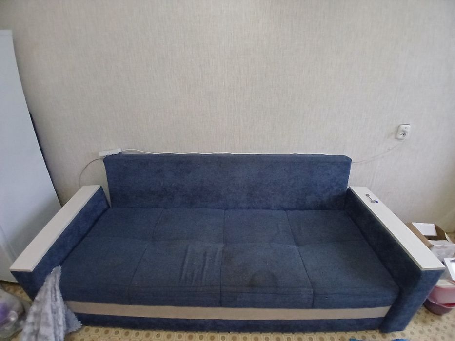 Продам диван самовывоз