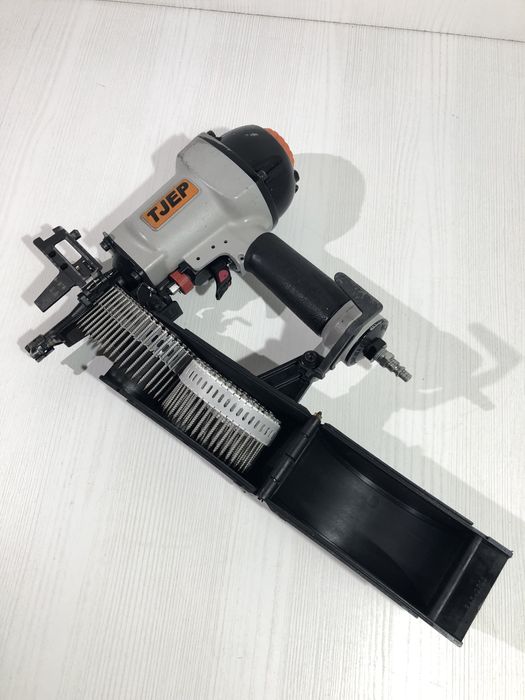 Pistol pneumatic pentru cuie 32-65 mm TJEP