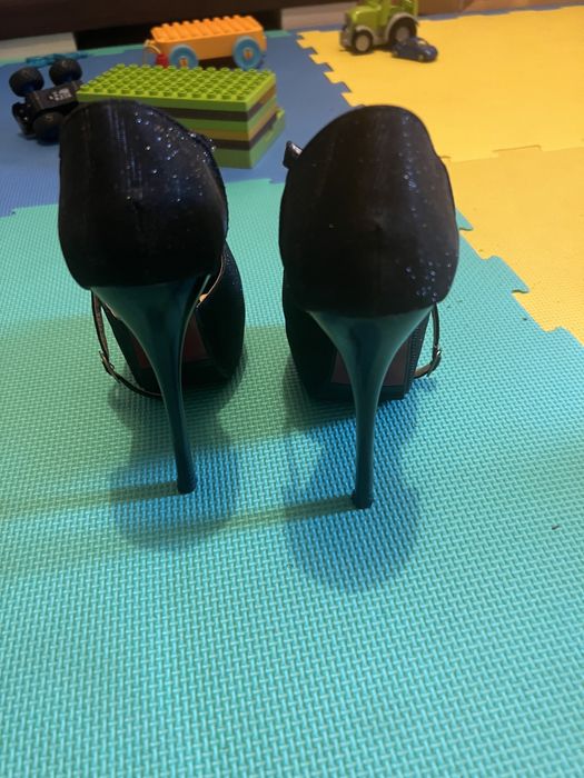 Sandale elegante măsura 36