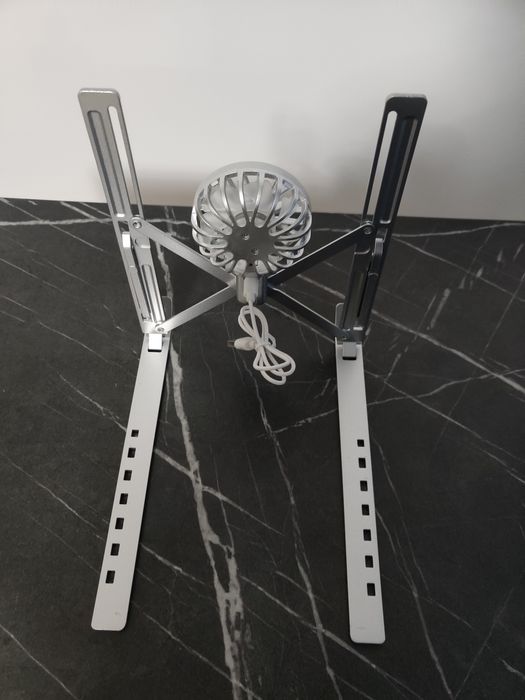 Suport laptopuri 13 inch - 17 inch din metal