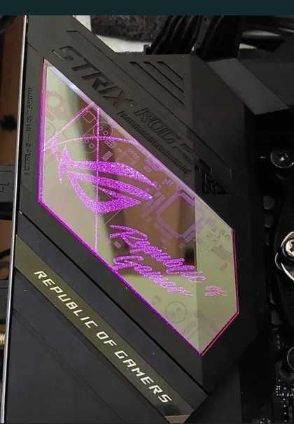 Asus ROG StriX Z790-H Gaming Wi-Fi DDR5
