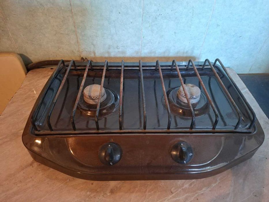 Продам турецкую газовую плиту с баллоном
