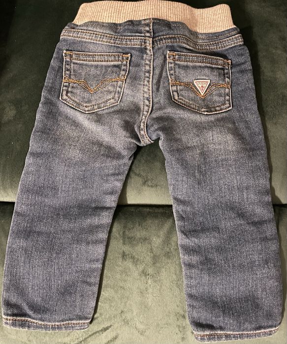 Vand set Guess ( buza si blugi ) 12 M