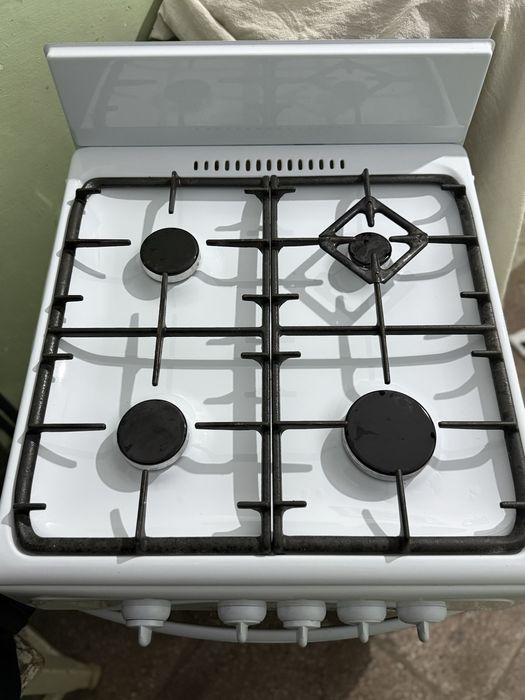 Срочно продаю газ плиту