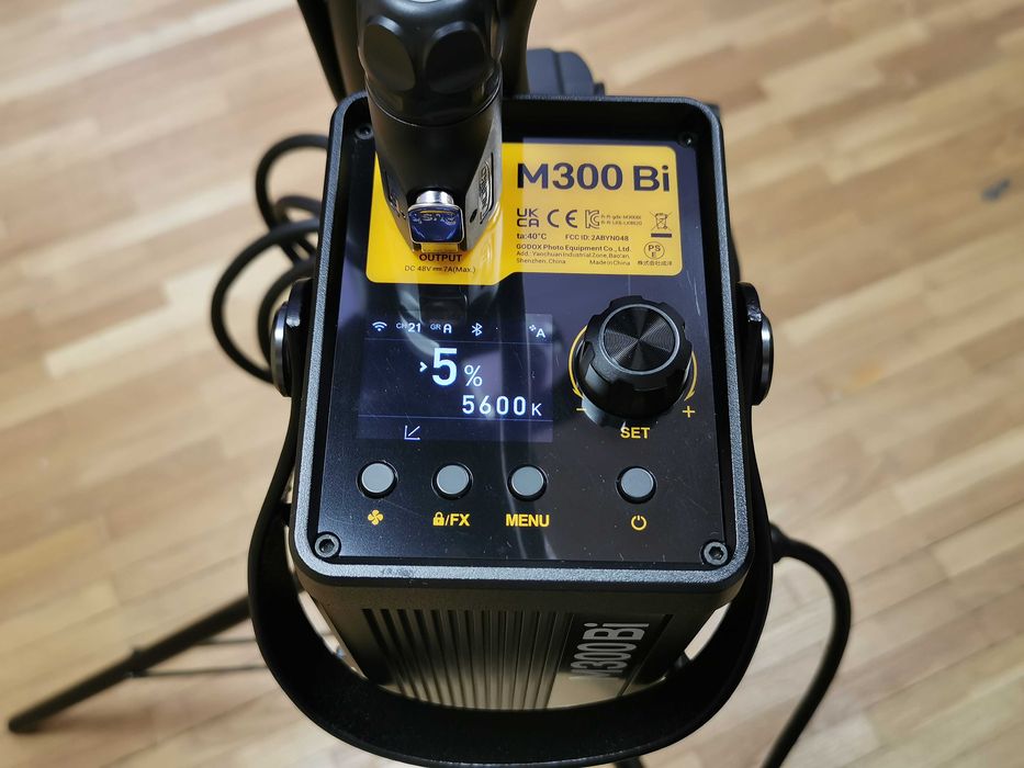 Godox KNOWLED M300Bi 330W Bi-Color диодно постоянно осветление