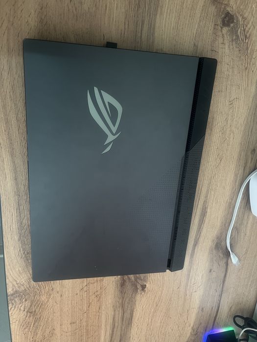 Продам ноутбук Asus Rog Strix g513