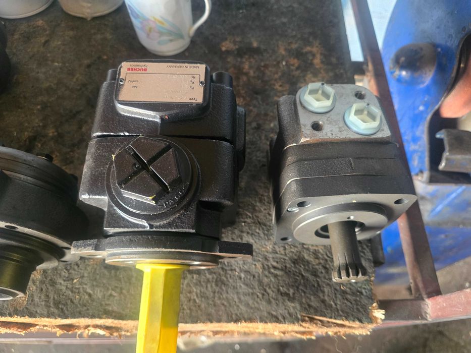 Vand pompe hidraulice