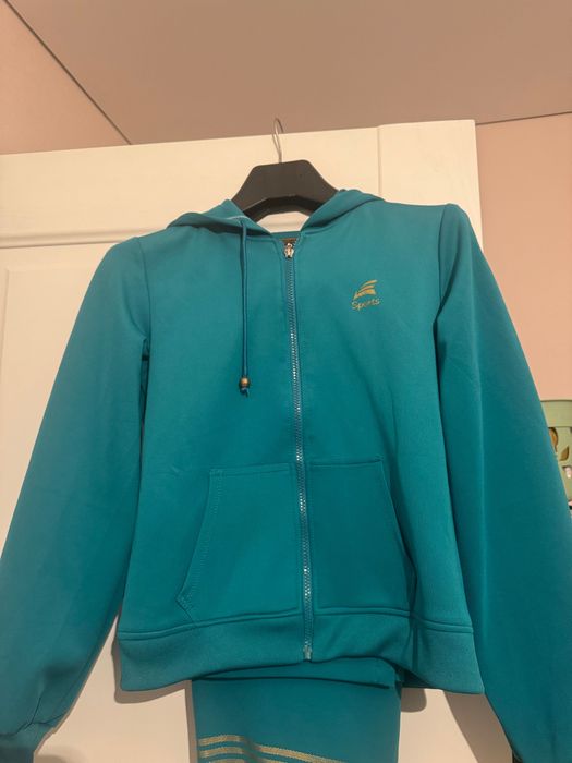 Спортивный костюм