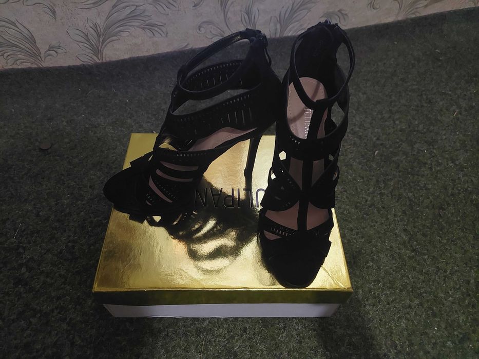 Обувки на токчета