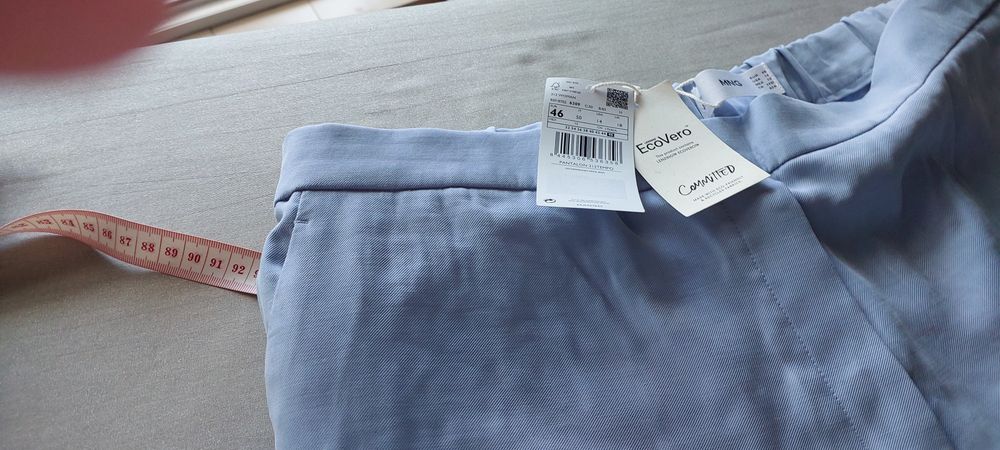 Pantaloni Mango drepți