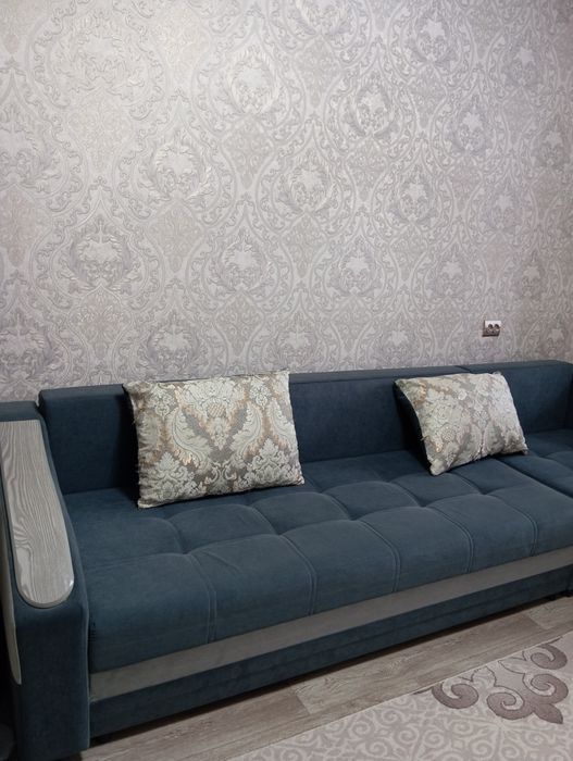 Срочно продаю диван 3 м
