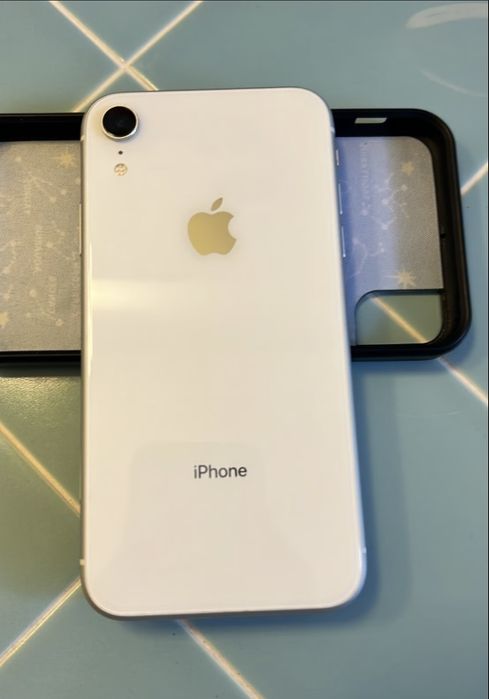 Продам iphone xr