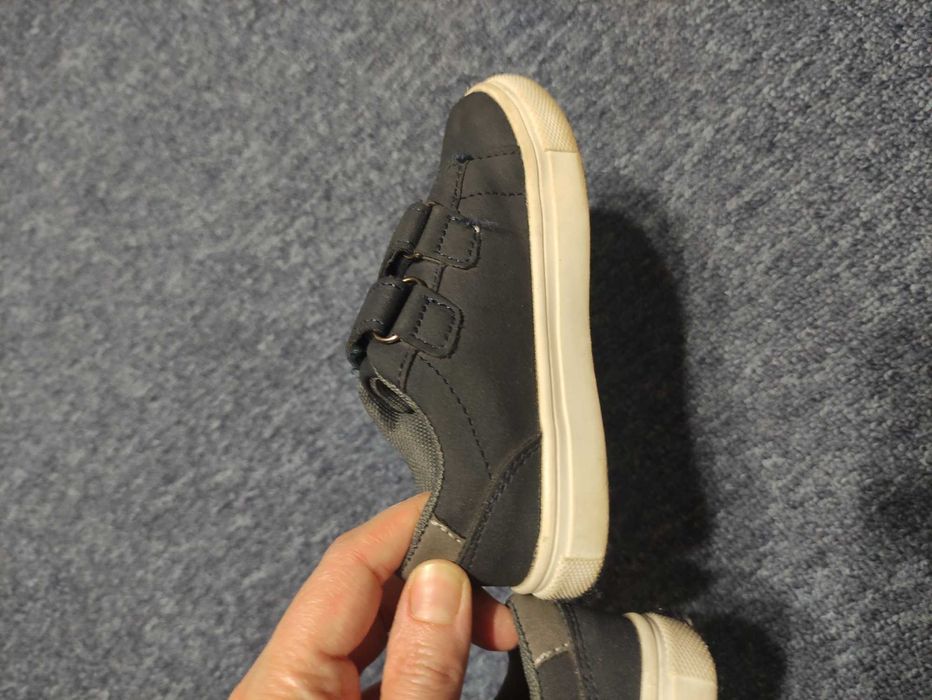 Лот обувки 23 и 24 номер за момче, сандали НМ за момче, кецове Н&М