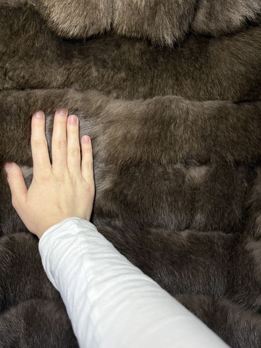 Haina de blana de vulpe maro midi cu cordon din piele