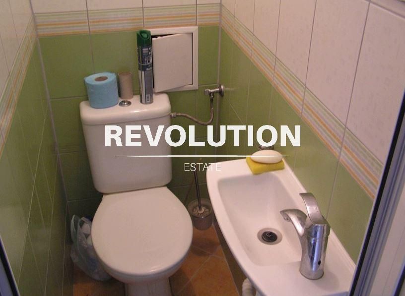 Продава се Тристаен апартамент в Варна, Левски - 83 кв.м за 1808 €/кв.м - Снимка #4