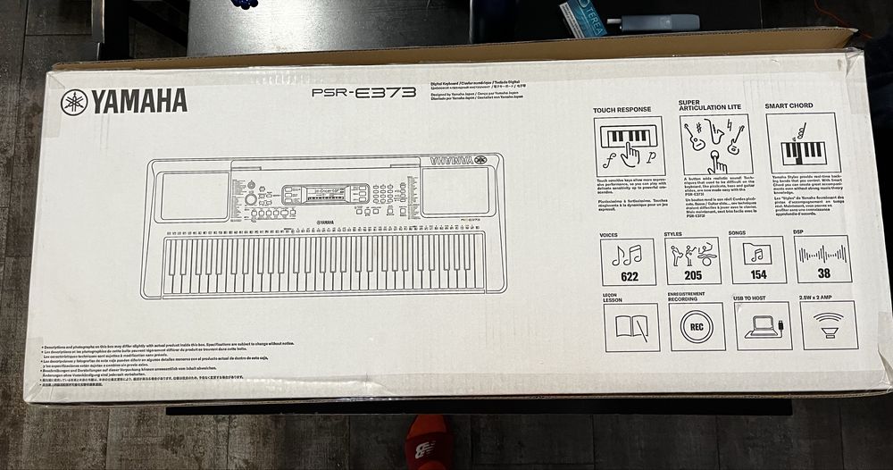 Orga YAMAHA PSR-E373 impecabila, la cutie.