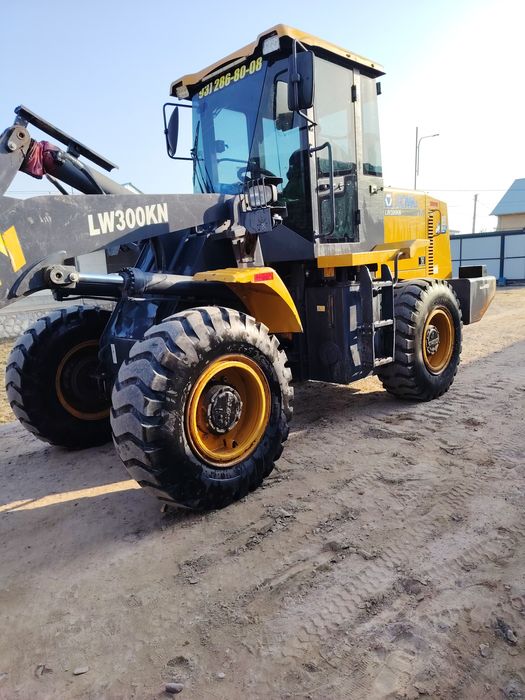 25000 $ Спестехника продам хорошо й состояние