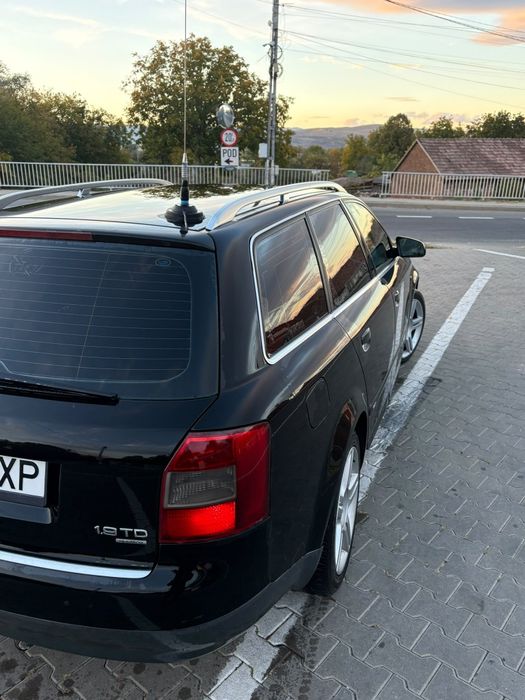 AUDI A4 0 — imagine 5