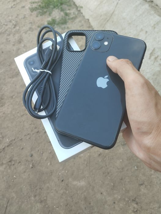 Продам iPhone 11 black 128гб