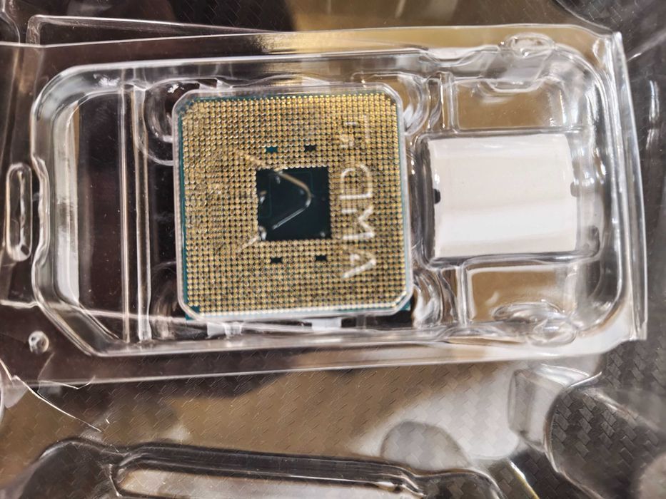 AMD Ryzen 5 3400G
