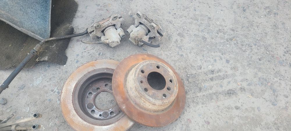 Продам запчасти для БМВ