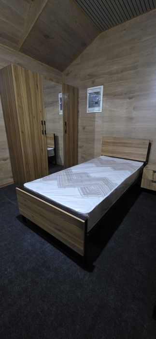 Металлические Односпальные двуспальная полуторка кровать