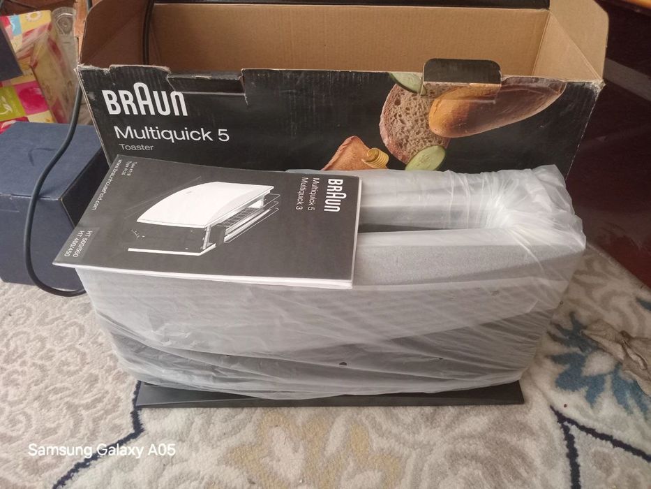 Toaster sotiladi yengi ishlatilmagan Braun marka qiziqanla aloqaga .