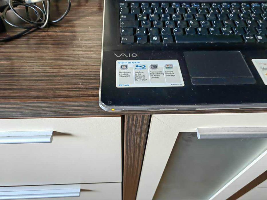 Продавам лаптоп Sony-PCG-8161M-WGN-AW41ZF