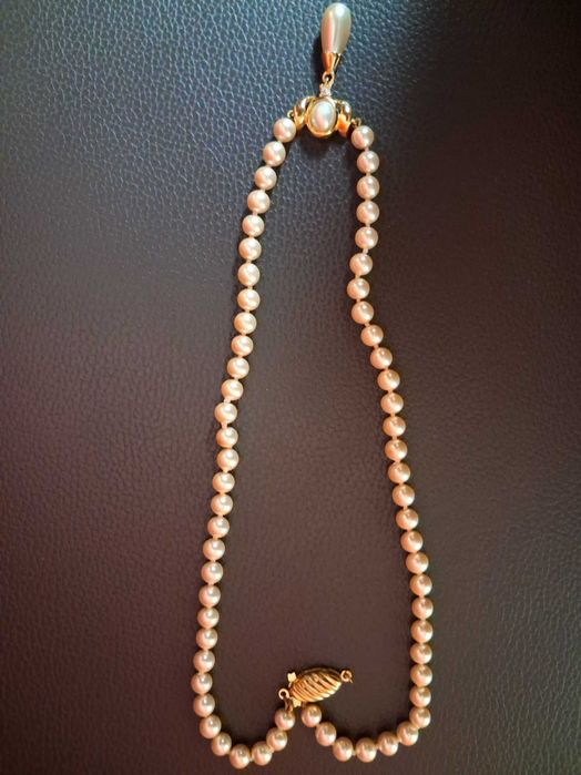 Дамско колие - перли и обеци