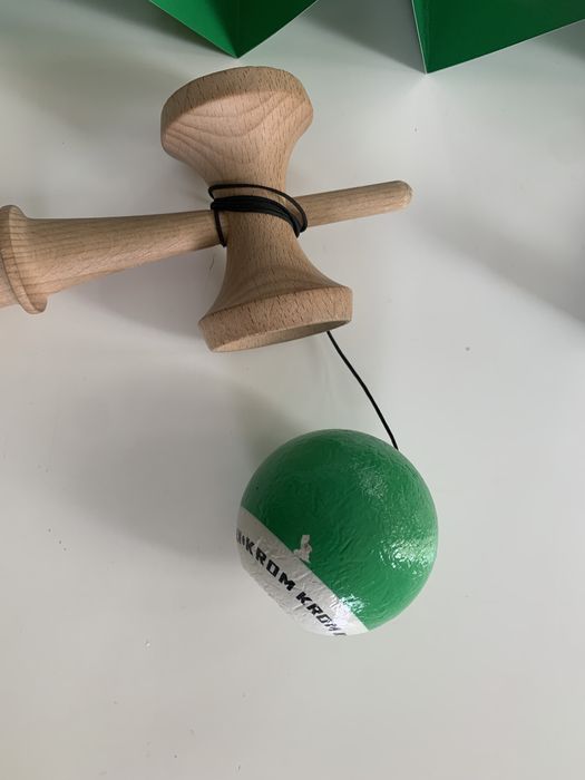 Kendama Krom Pop folosită foarte puțin