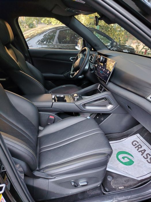 Авто BYD yuan up Ev