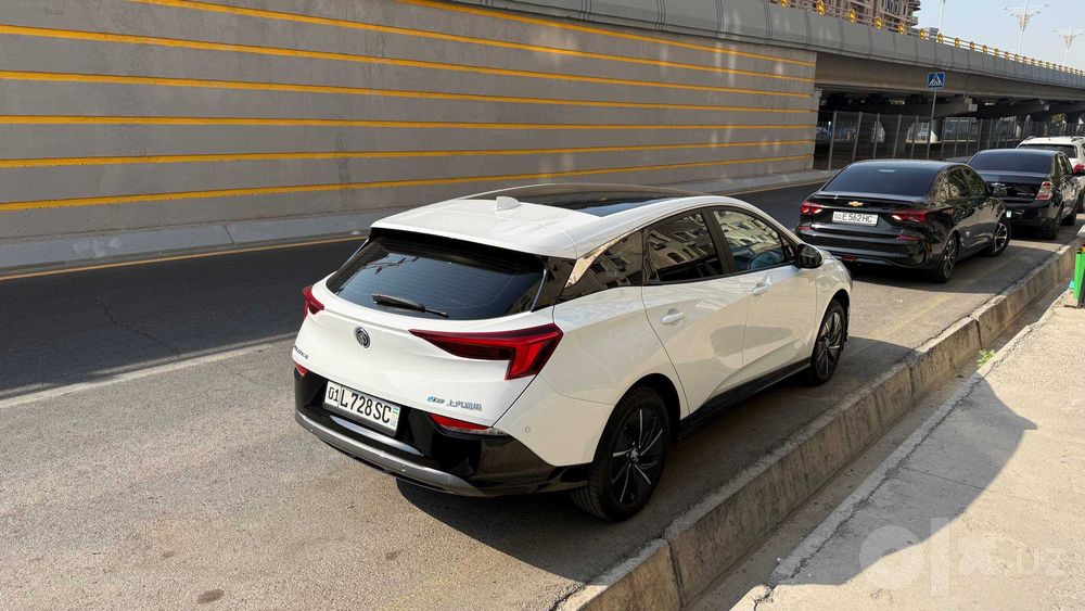 Buick Velite 6 пробег 22600. Своя.