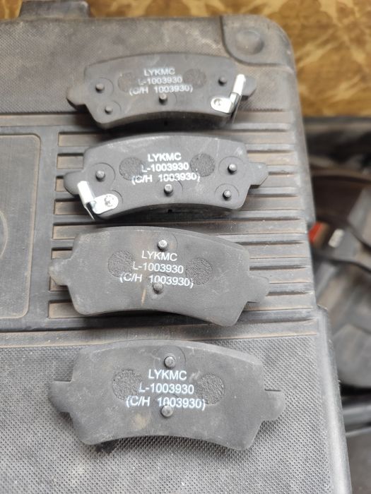 Задние тормозные колодки geely emgrand