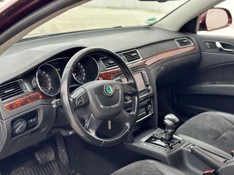 Skoda Superb 2.0 Tdi Automată