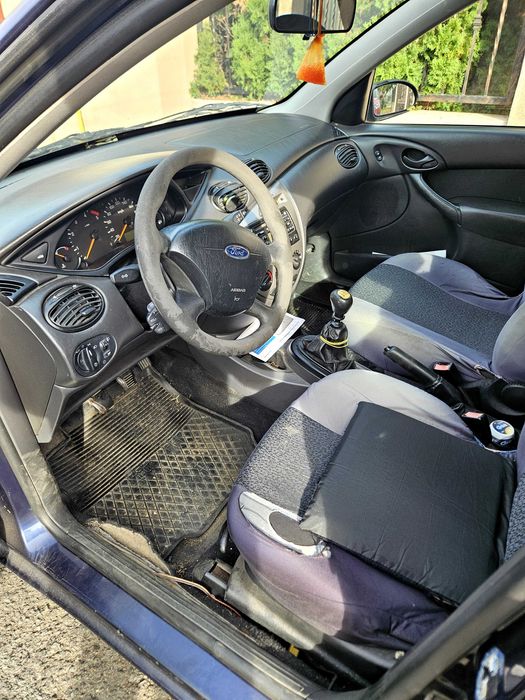 FORD Focus 2003 — imagine 5