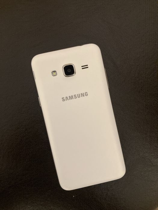 Samsung J3 КАТО НОВ!
