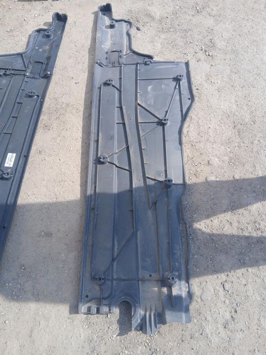 Protectie Sub Caroserie/Scut Volkswagen Passat B8 [ 2014 - 2019 ] 3Q0825967