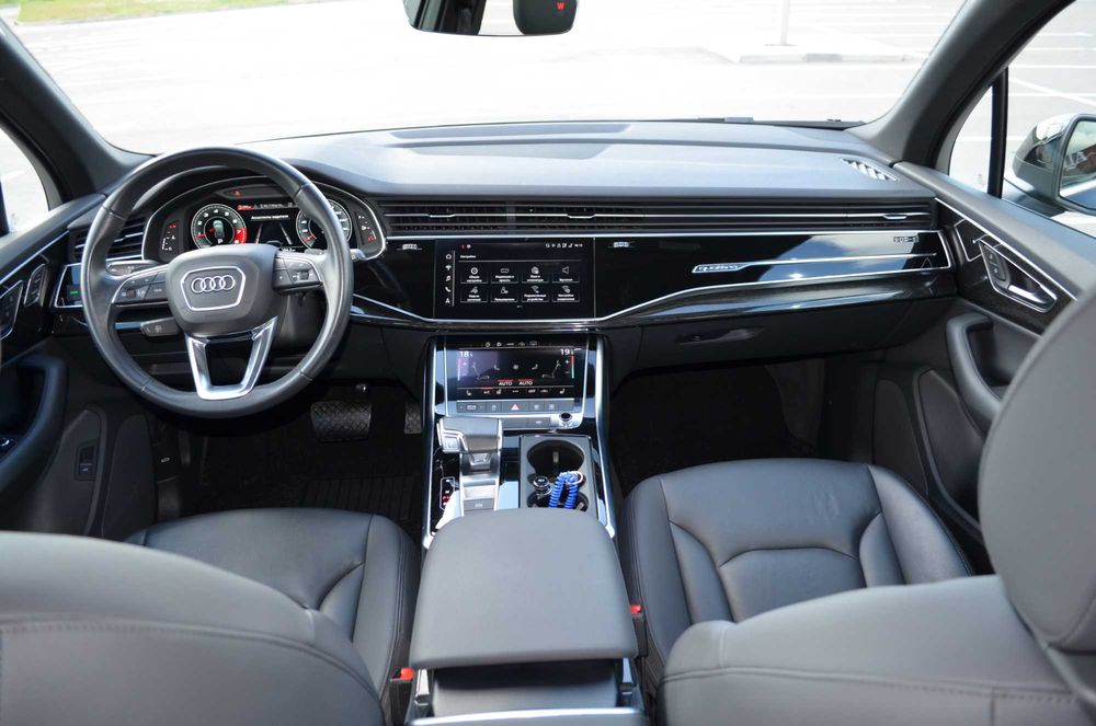 Audi Q7 2.0 AT 252 л.c. 4x4 2020 гв