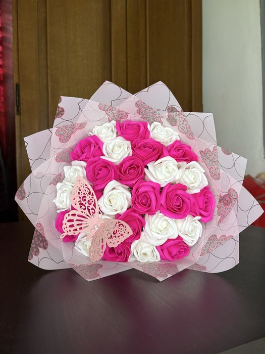 Buchet trandafiri