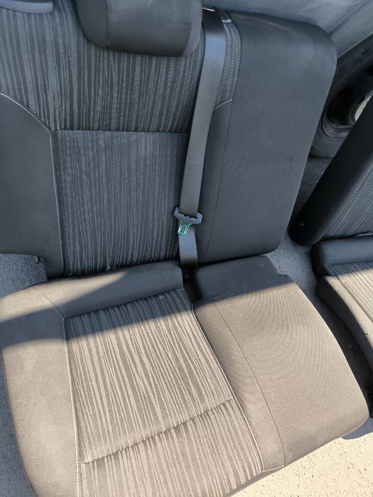 Седалки / салон opel astra J Комби 2011-