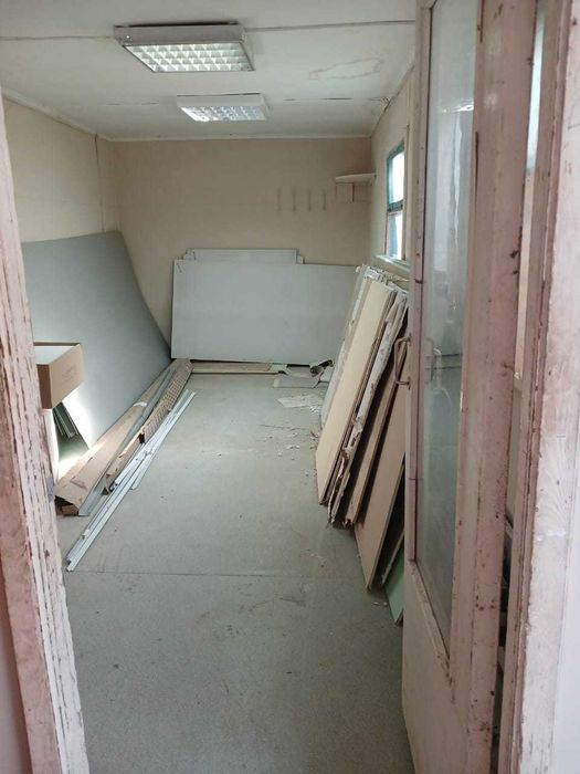 Продам жилой вагончик 9*3м, утепленный.