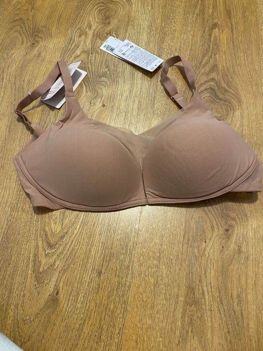 Sutiene Triumph- noi cu eticheta