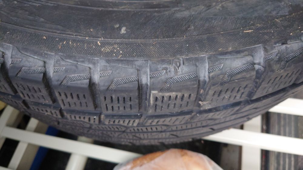 Продам Шины Yokohama  бу